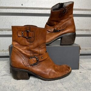 Clarks Womens Tan Brown Leather Moto Ankle Boots Buckle Harness Size 9